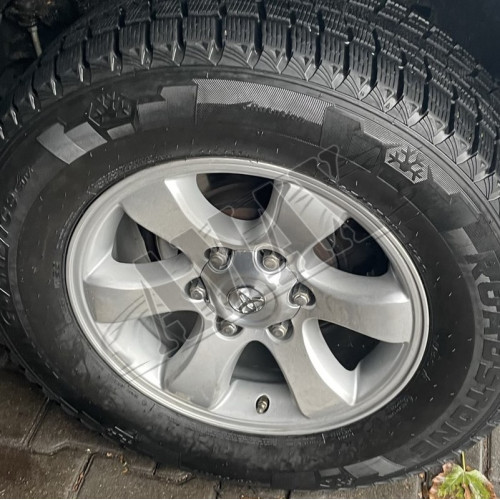 Заглушки в диски_Toyota Prado 120