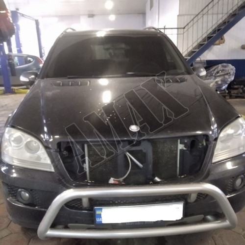 Решетка радиатора (черная) Мерседес Бенц_Mercedes Benz ML164 (2005-2008)