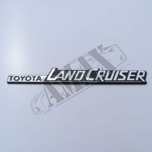Надпись Land Cruiser