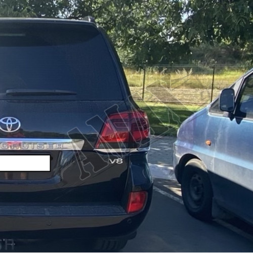 Задние фонари светло-красные (светодиодные), Тоуота Ленд Крузер_Toyota Land Cruiser 200 (2008-2015)